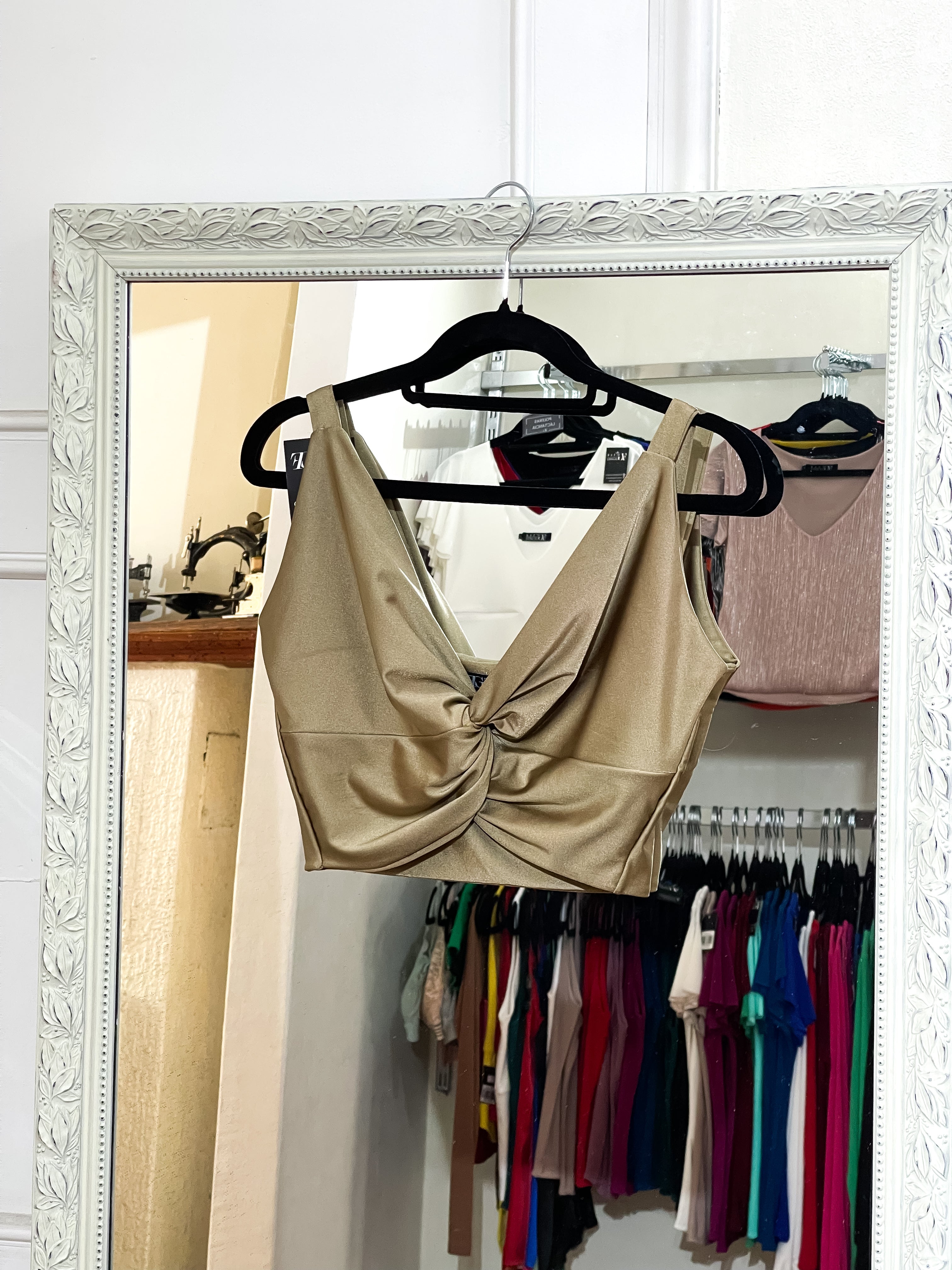 Croptop Nudo